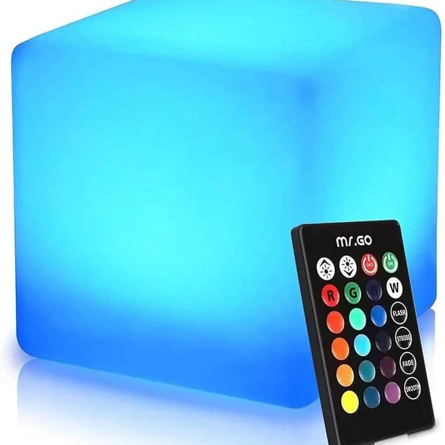 MR.GO RECHARGEABLE CUBE CHAIR RGB LIGHT