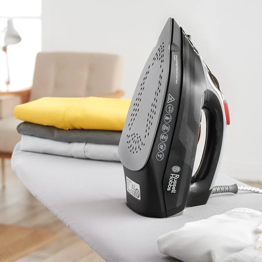 RUSSELL HOBBS STEAM IRON