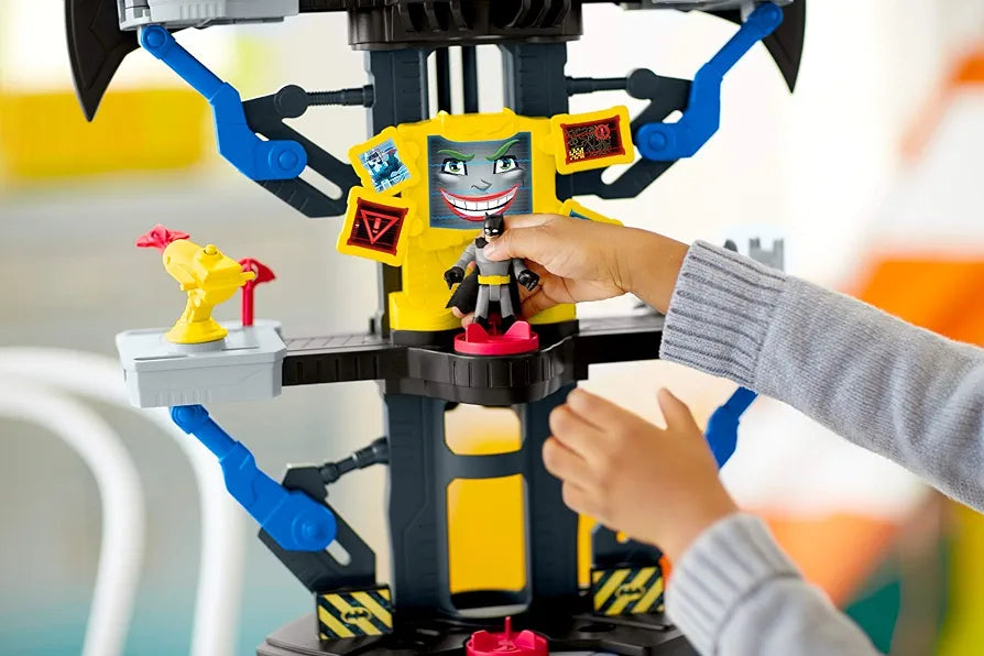 Fisher-Price Imaginext DC Super Friends Batman Playset Transforming Batcave with Batman & The Joker Figures for Preschool Kids Ages 3+ Years